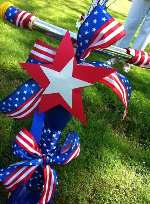 BEHOLD!  Throw me a bone and admire my scooter, will ya?